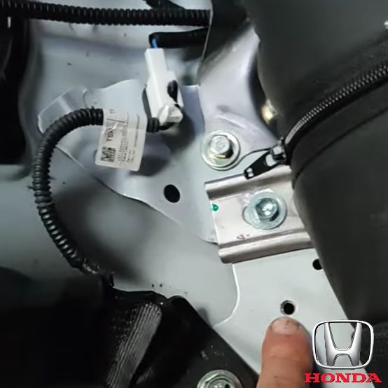 Honda city arka koltuk sokme islemi